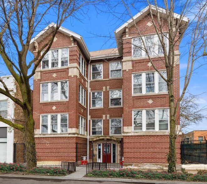 Building Photo - 4313 S King Dr