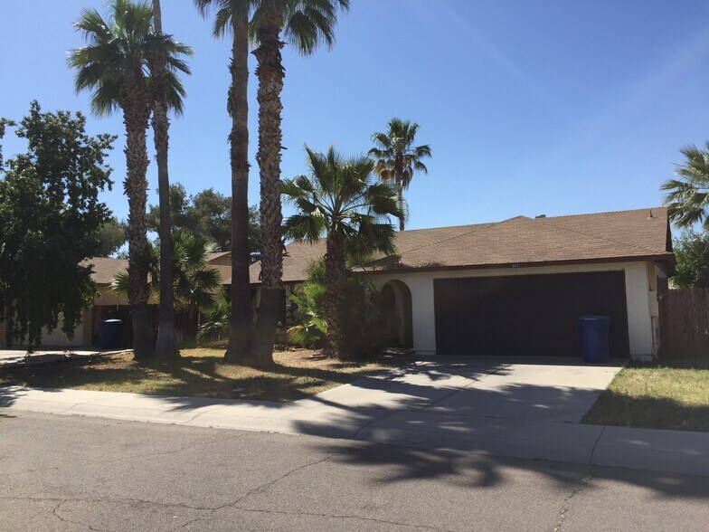 Primary Photo - 807 W Nopal Pl