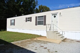 Building Photo - 2475 Shelton Dr