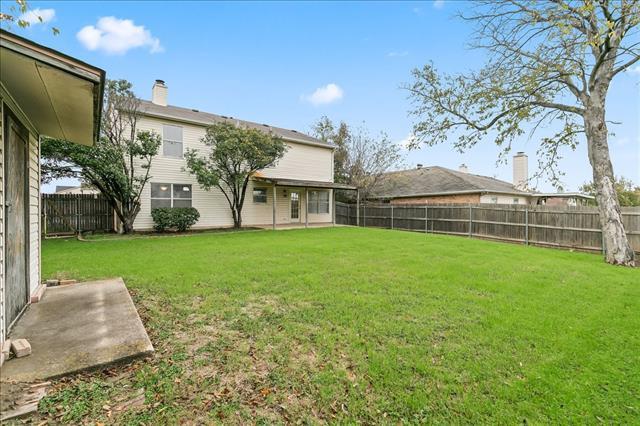 Building Photo - 3920 Malibu Sun Dr