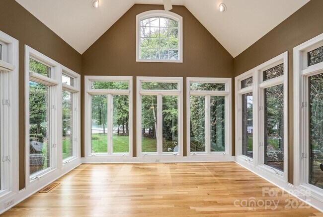 Building Photo - 112 Cedar Bluff Ln