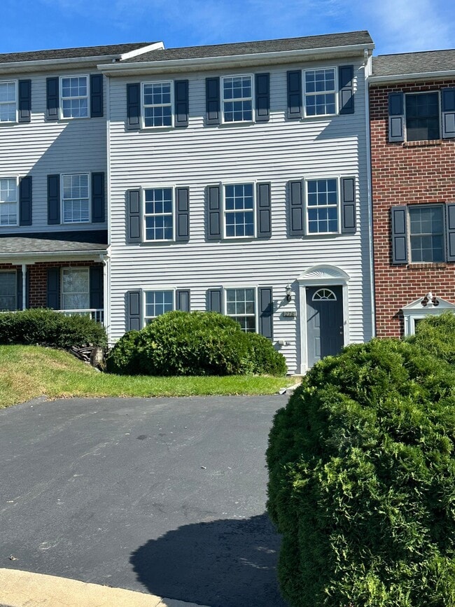 Building Photo - 278 Point Cir