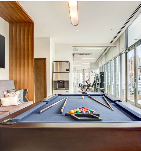 Building Photo - 341 W Chestnut St