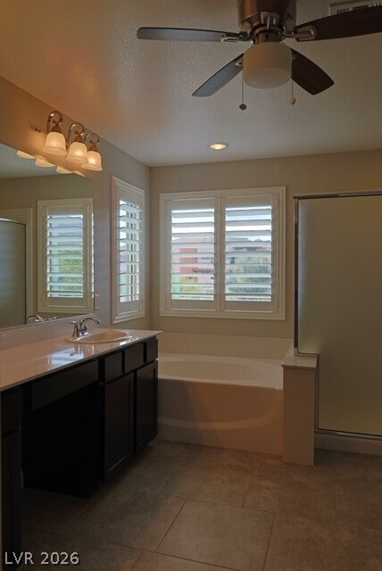 Building Photo - 531 Signal Peak St