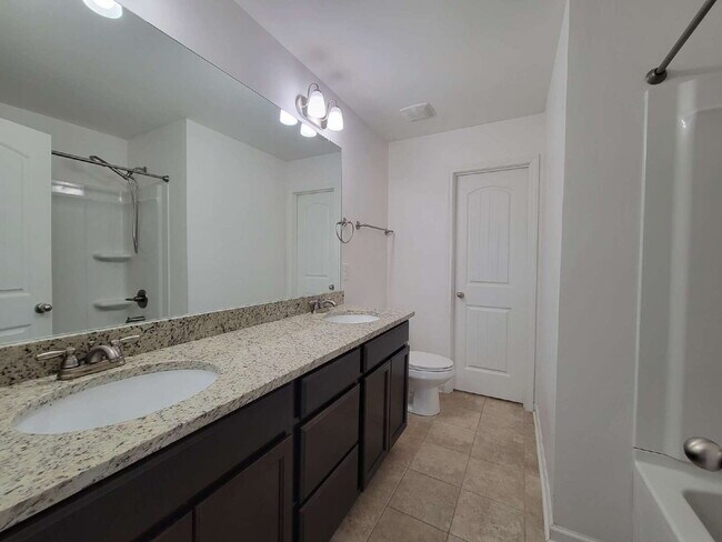 Building Photo - 2 Bedroom Townhome in Goodletsville