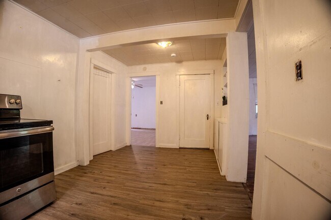 Building Photo - 2896 Clay St