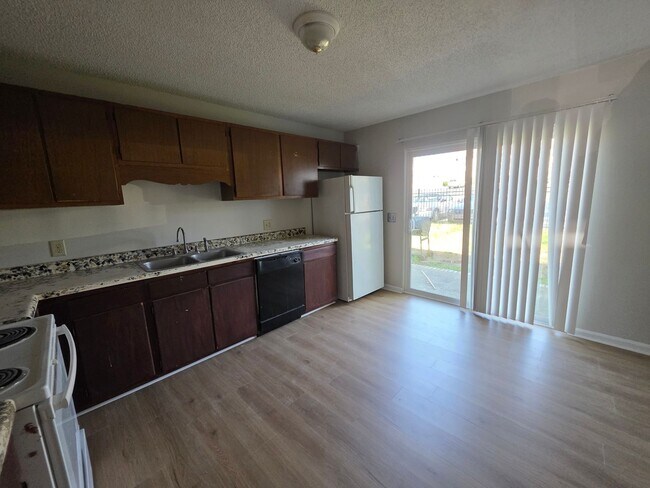 Building Photo - 1914-1920 Jessamine Road West Columbia, SC 29169