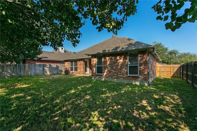 Building Photo - 244 Stuttgart Cir