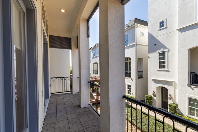 Building Photo - 2123 McIlhenny St