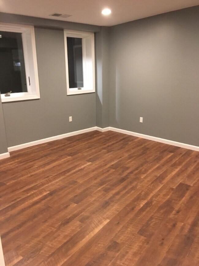 Building Photo - Oversized 3BR/3BA Luxury Home in Wooster S...