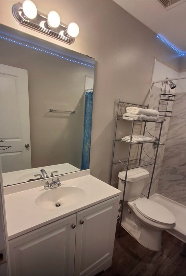 Building Photo - 205 Stone St NW