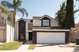 Building Photo - 26 Rio Grande Dr