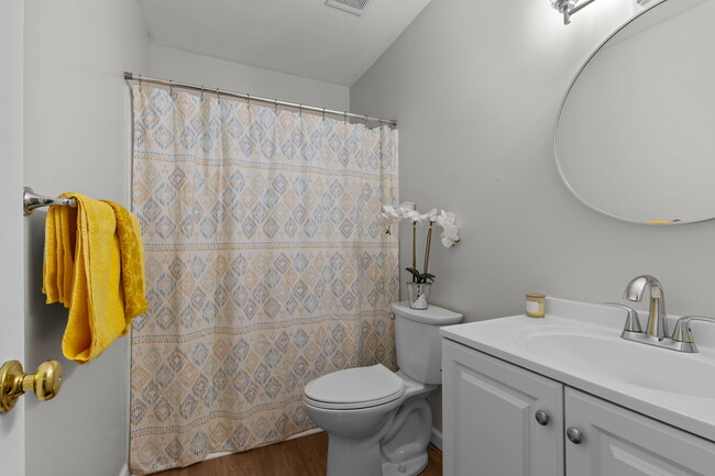 Building Photo - 1636 Mill Oak Dr