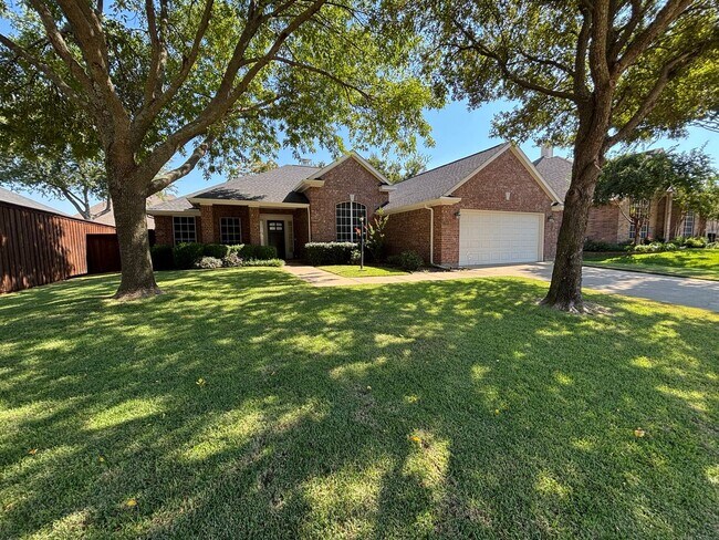 Primary Photo - Great Flower Mound Location!