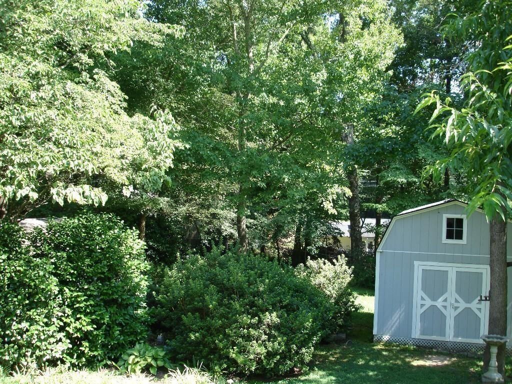 Building Photo - 488 Slew Ave