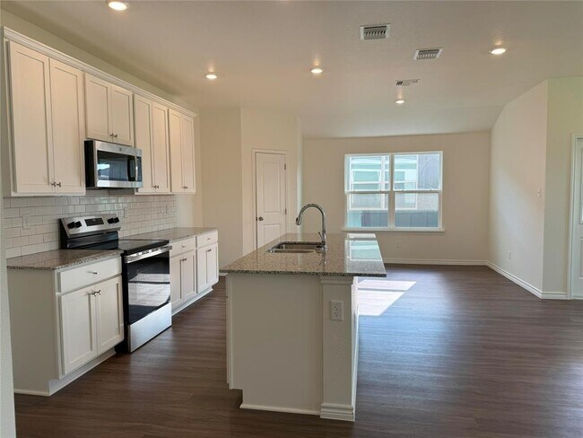 Building Photo - 501 Double Vision Rd