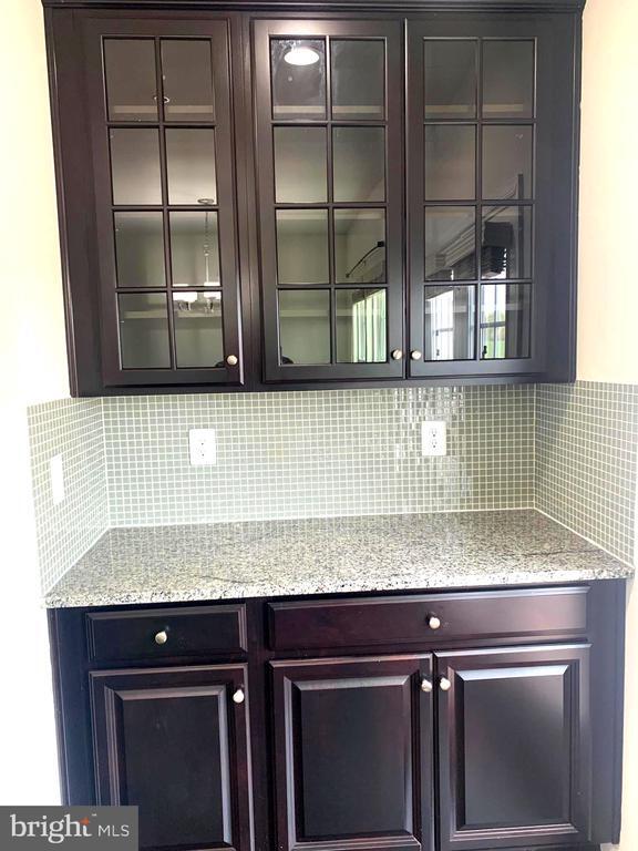 Building Photo - 9457 Virginia Jane Way