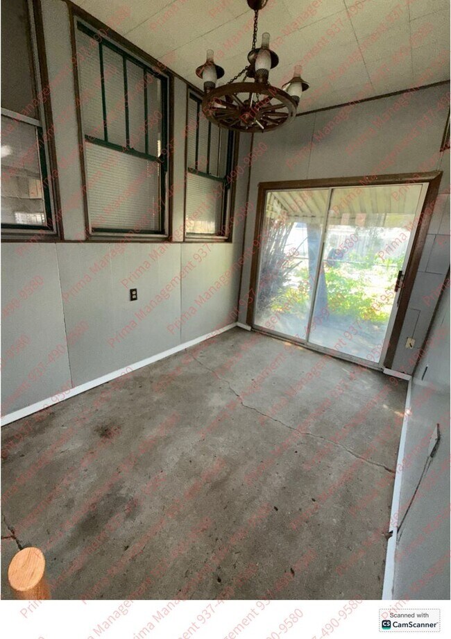 Building Photo - Great 3 bed 1 bath with large space recently updated near Cleveland Park