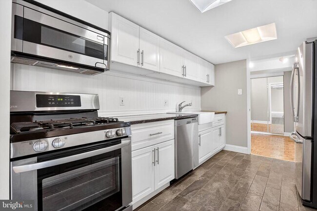 Building Photo - 2401 Pennsylvania Ave