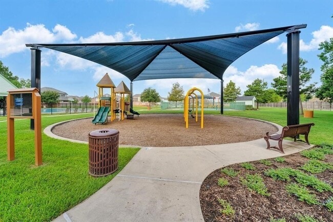 Building Photo - 21559 Kings Bend Dr