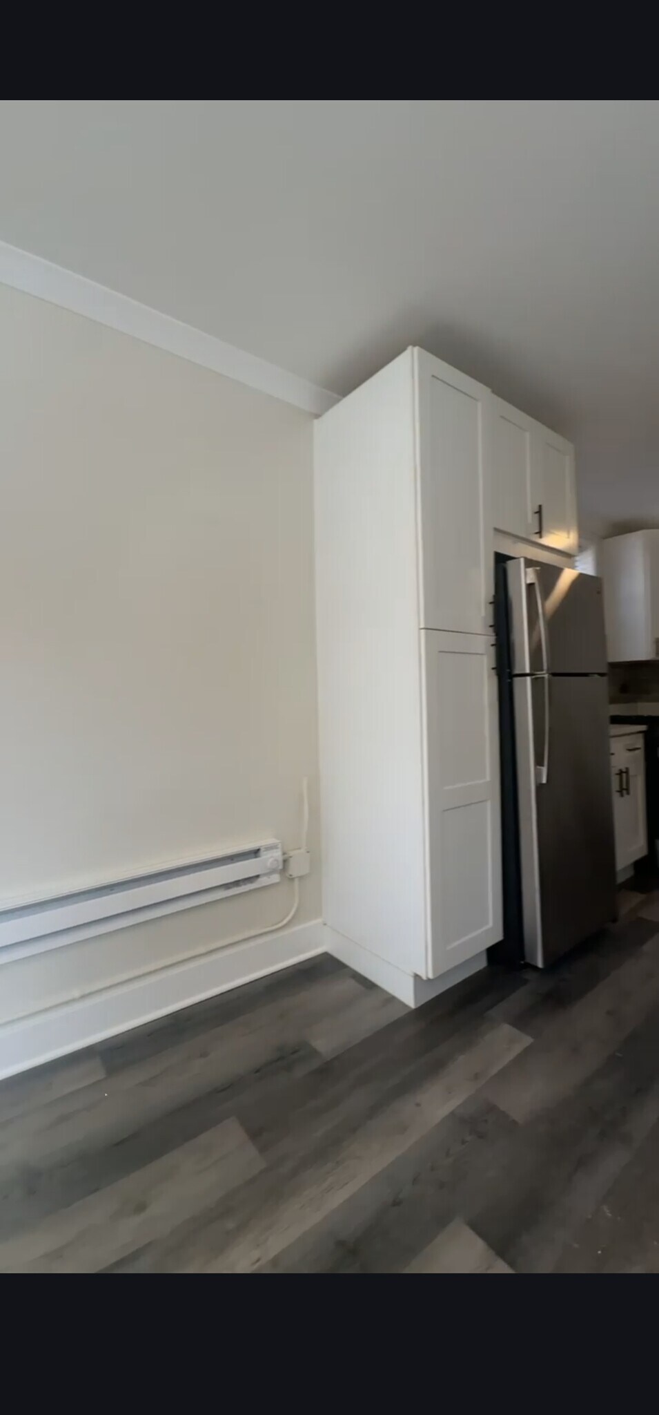 Building Photo - 3824 N Greenview Ave