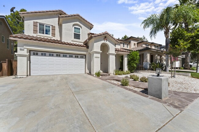 Building Photo - 28511 Silverking Trail