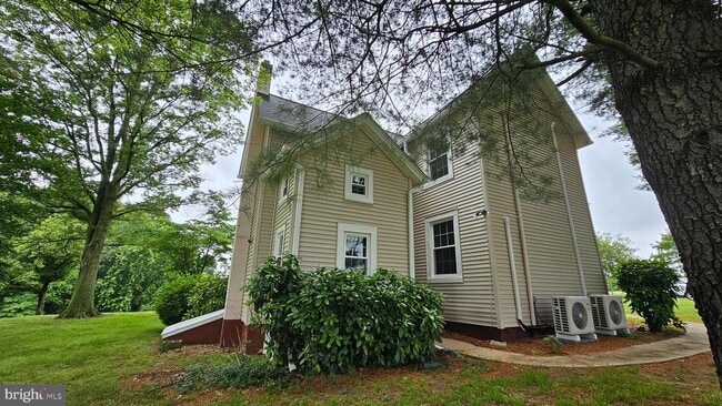 Building Photo - 31744 Tappers Corner Rd
