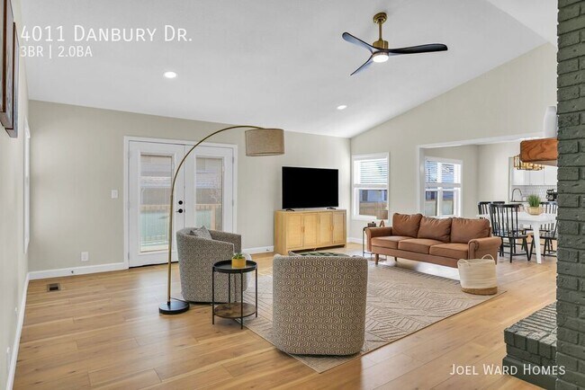 Building Photo - 4011 Danbury Dr