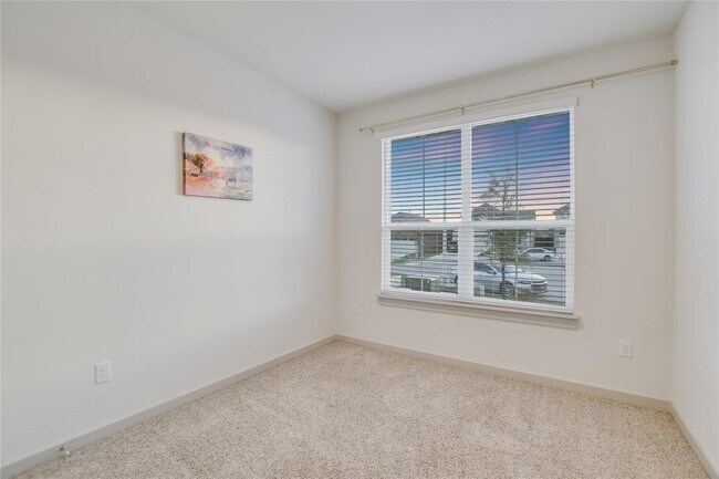 Building Photo - 2244 Alamar walk