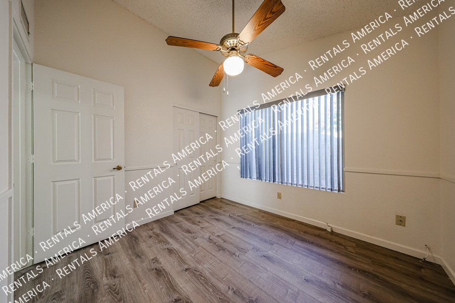 Building Photo - 12240 S 45th St