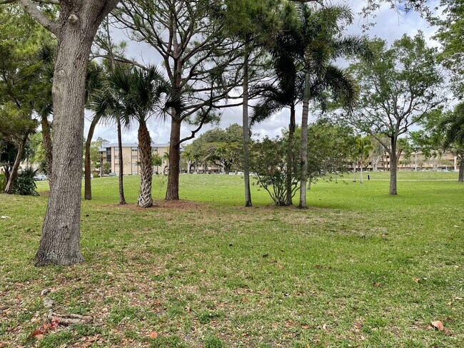 Building Photo - 6300 S Falls Cir Dr