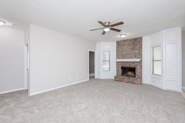 Building Photo - 11313 Red Creek Cir