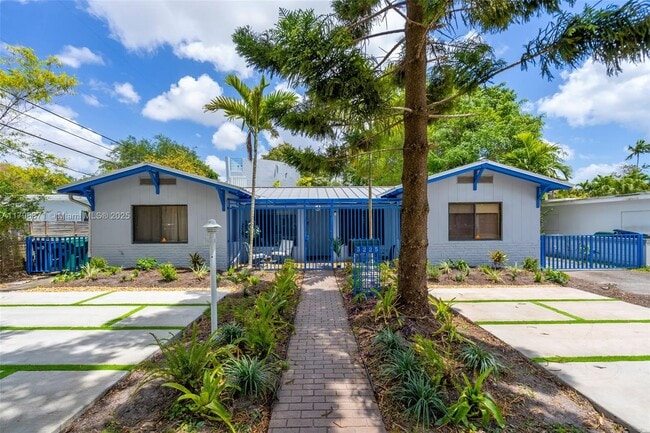 Building Photo - 3225 SW 58th Ave