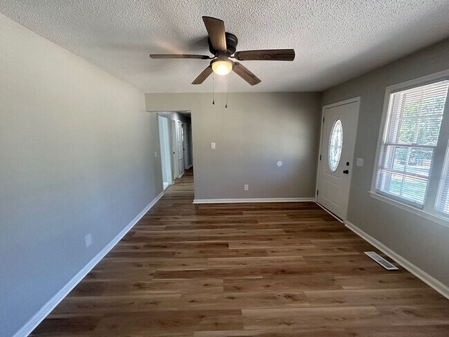 Building Photo - 3728 Baywater Dr