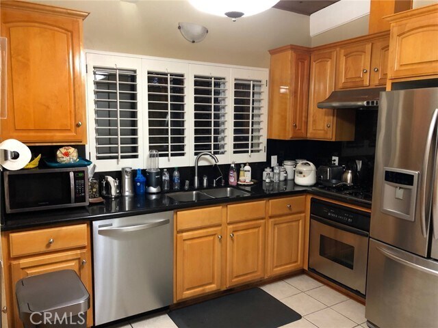 Building Photo - 285 Avenue 64