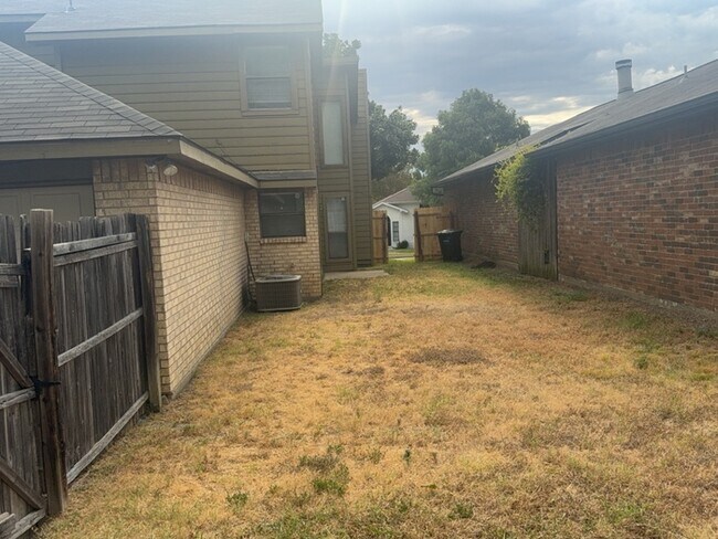 Building Photo - Coming soon Charming newly renovated 3 bedroom 2 bath with a loft In Mesquite!