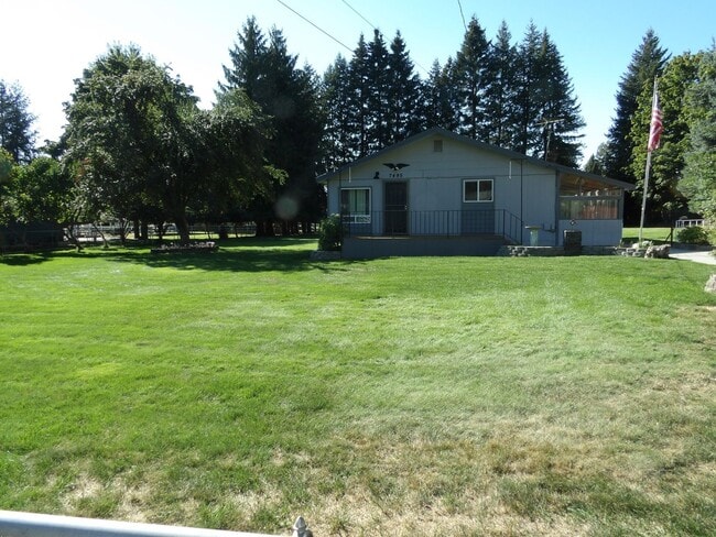 Primary Photo - Dalton Gardens!