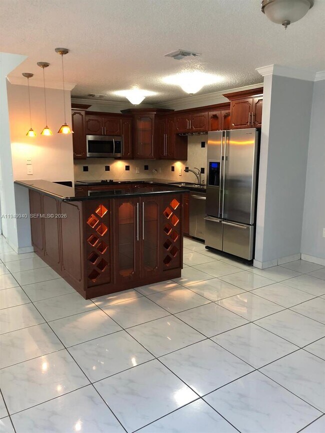 Building Photo - 4939 SW 144th Ave