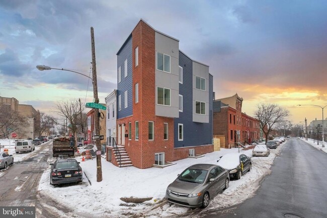 Building Photo - 1255 N 23rd St