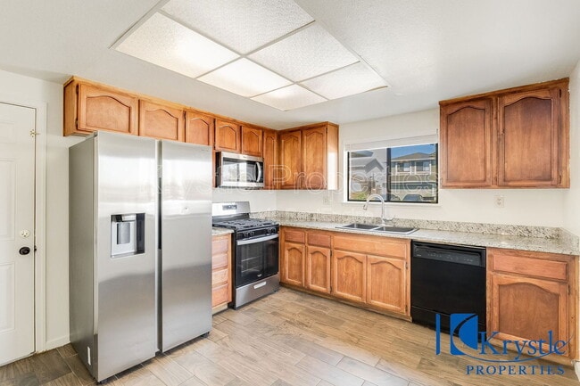 Building Photo - 1366 Matthew Dr