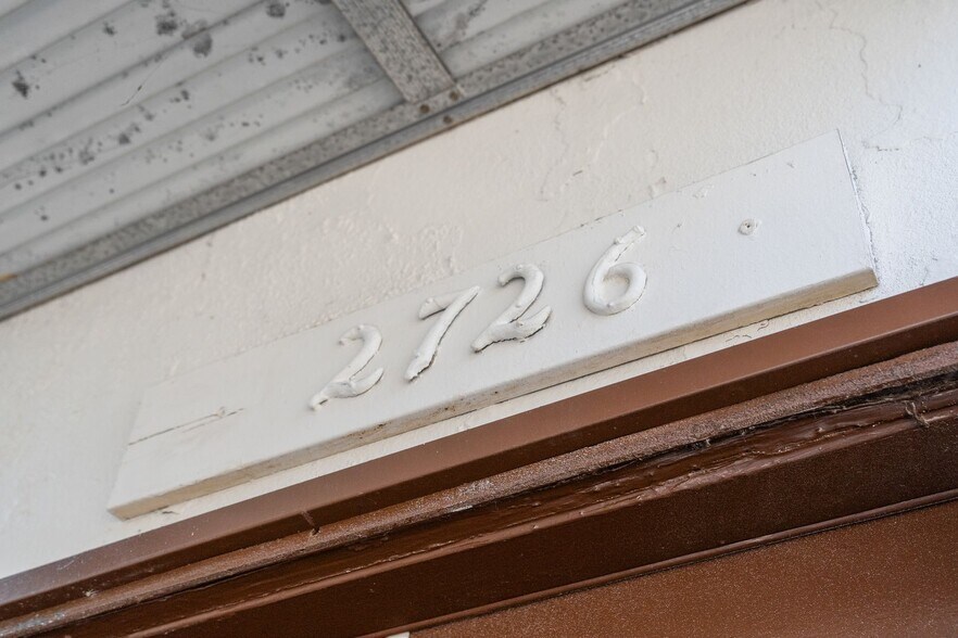 Building Photo - 2652 E 15th St