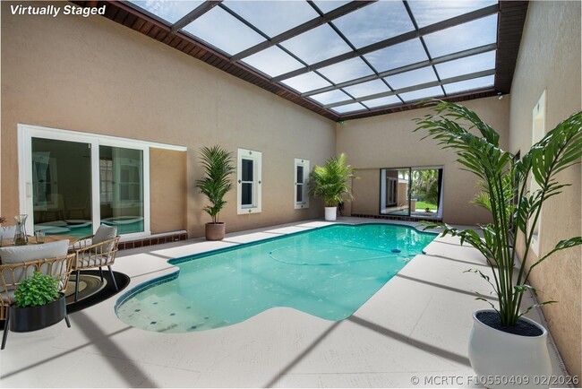 Building Photo - 2504 Hibiscus Dr W