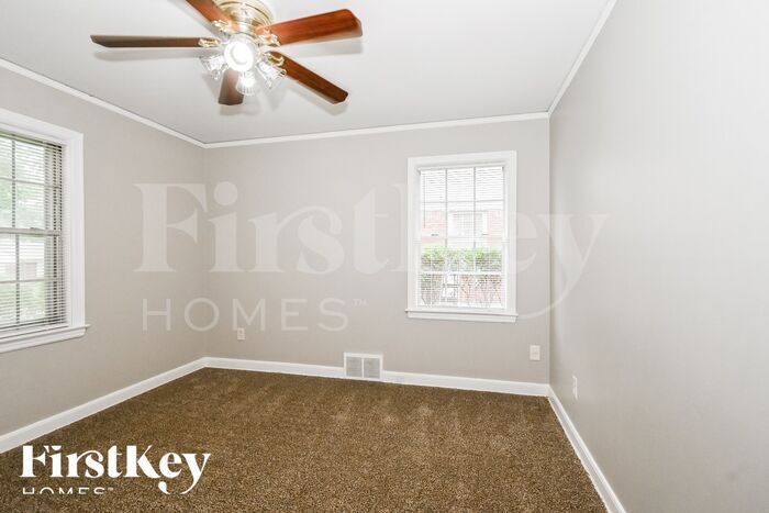 Building Photo - 1493 Fox St