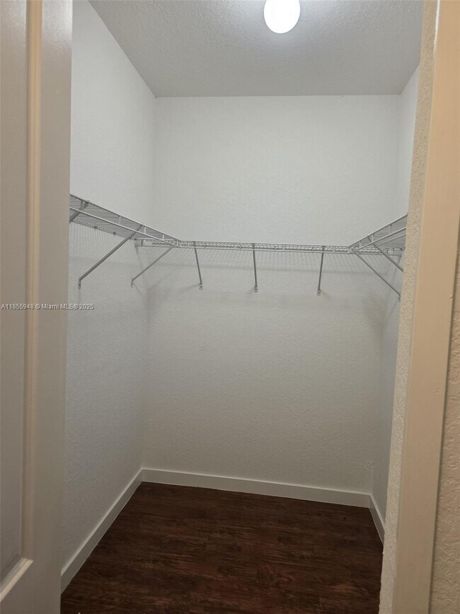 Building Photo - 10965 SW 169th Terrace
