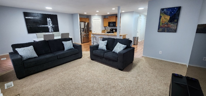 Building Photo - 1122-1122 SW Mayflower