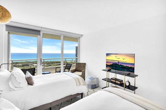 Building Photo - 4101 N Ocean Blvd