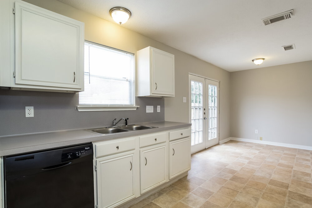 Building Photo - 5511 Deer Timbers Trail