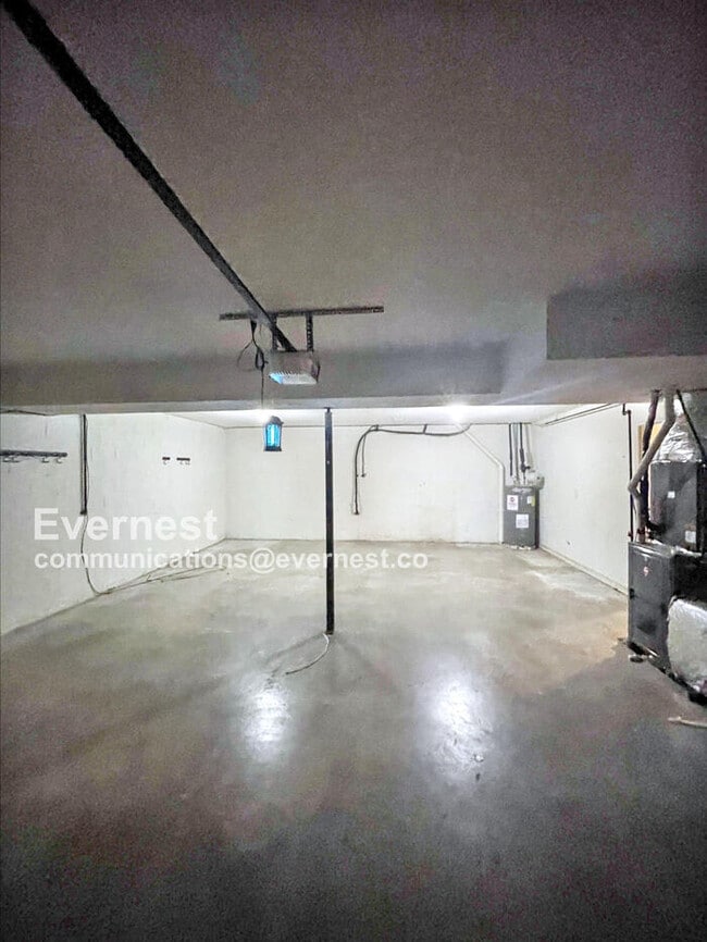 Building Photo - 3397 Bradfield Dr
