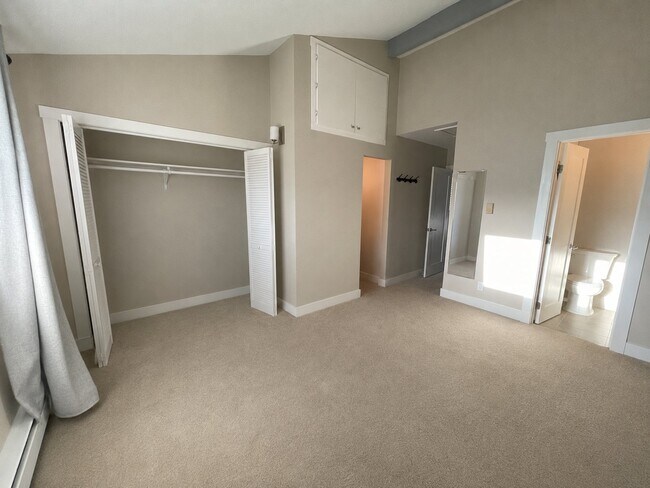 Building Photo - 3147 Westwood Ct