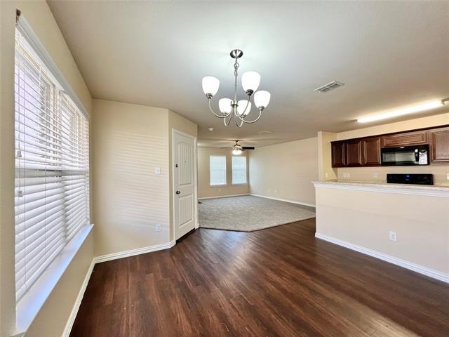 Building Photo - 705 River Garden Dr